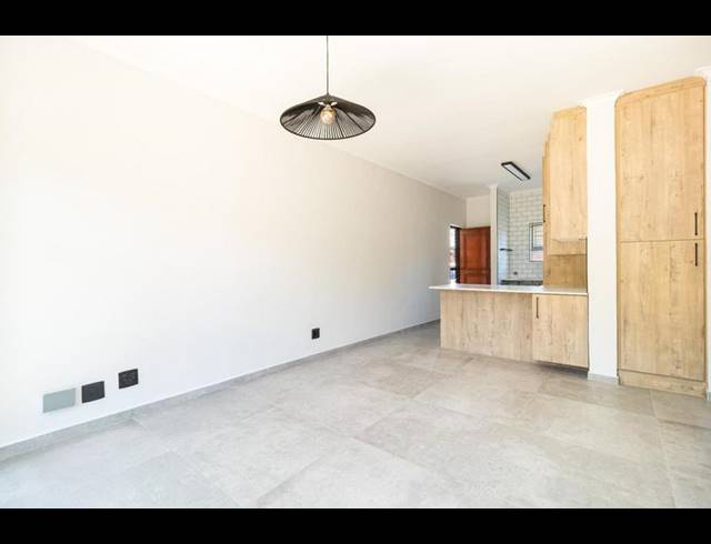 2 BEDROOM PROPERTY TO RENT IN SONSTRAAL HEIGHTS